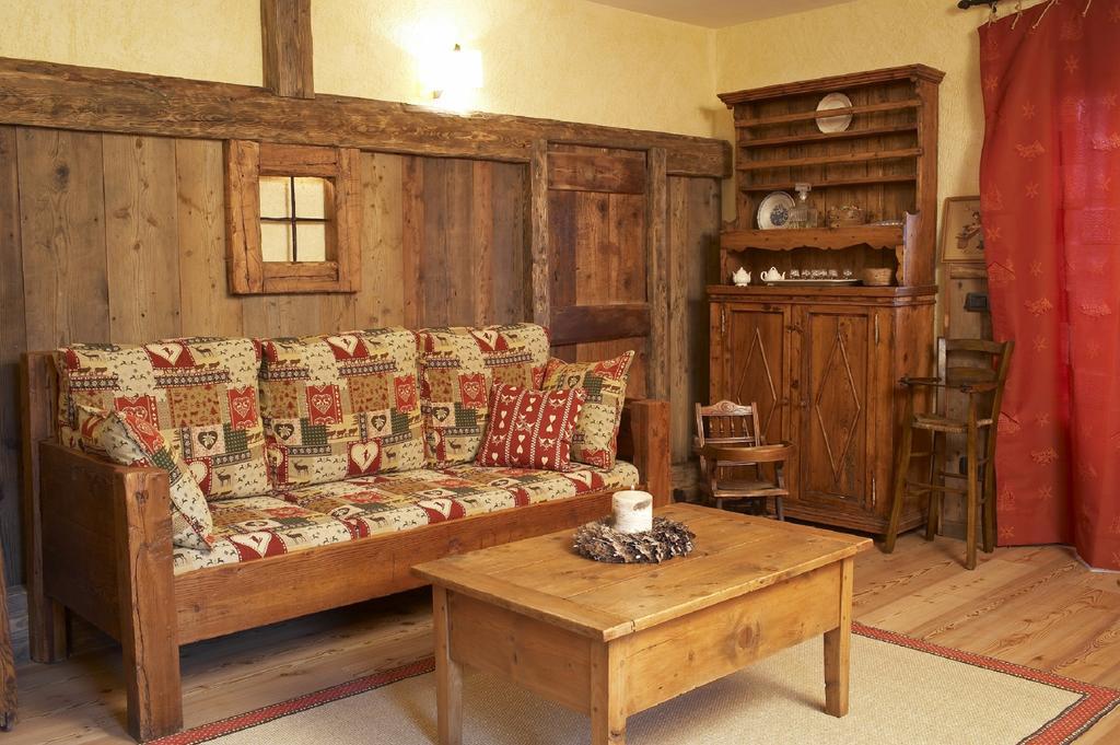 Residence Lo Peyo Champoluc Εξωτερικό φωτογραφία