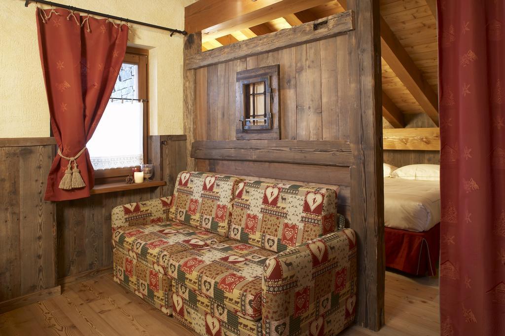 Residence Lo Peyo Champoluc Δωμάτιο φωτογραφία