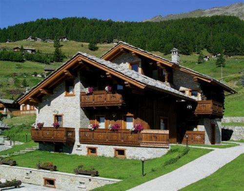 Residence Lo Peyo Champoluc Εξωτερικό φωτογραφία
